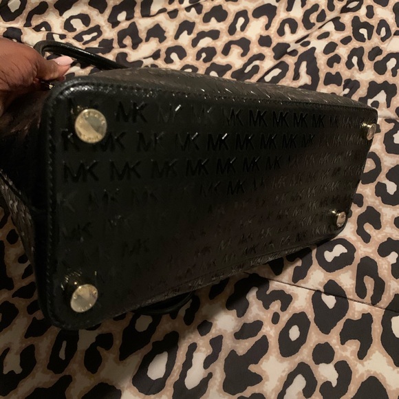 2 Used MK Purses - Picture 6 of 8